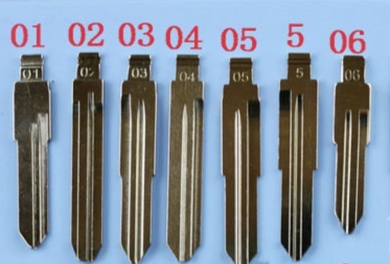 Custom Logo Keydiy Universal Remotes Flip Key Blade for Auto Car and Fast Shipping