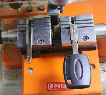 180W Motor Power Electric Key Cutting Machine for Duplicate Key Making Voltage 110/220V