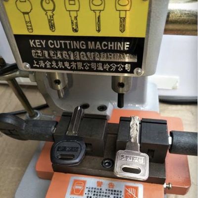 Vertical Key Copying Machine Automatic Double Key Machine with 220V/50Hz-60Hz Voltage