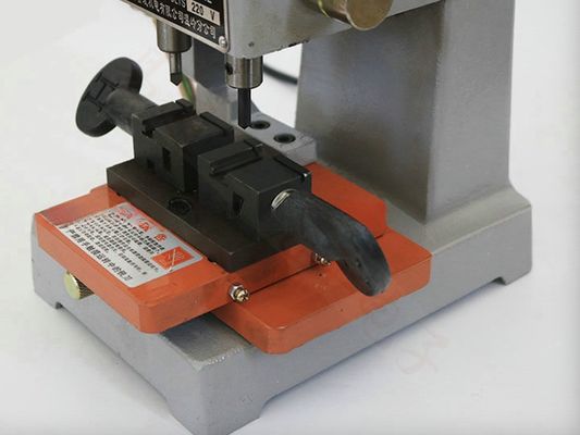 DF-368A Key Duplicator Cutting Machines 110V/220VKey Duplicator Machine Authorized Agent