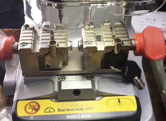 Xhorse Dolphin XP-007 Vertical Laser Flat Keys Cutting Machine with Rated Voltage 24V